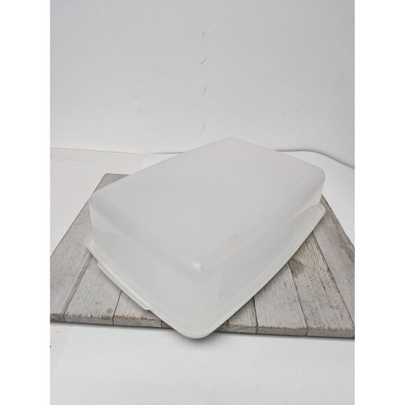 Vintage Rubbermaid Large 17 Cup #7 Rectangle Container White Lid - Picture 5 of 10